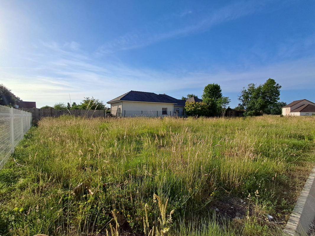 TERRAIN - 419 M2 - LESCAR - PLAT - VIABILISE