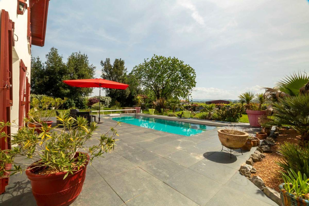 Maison de caractère avec piscine