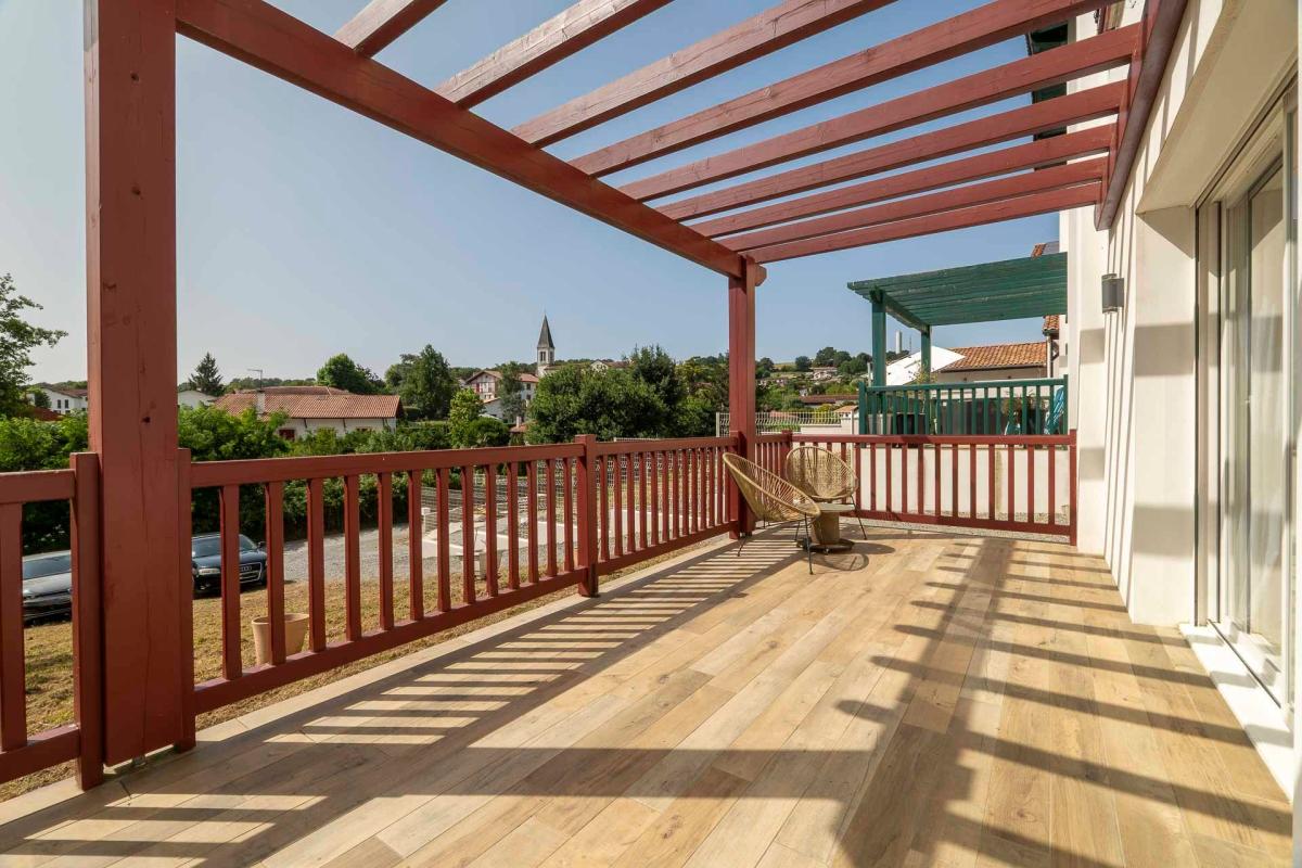 Maison récente 2021 – 3 chambres – climatisation – jardin – Briscous