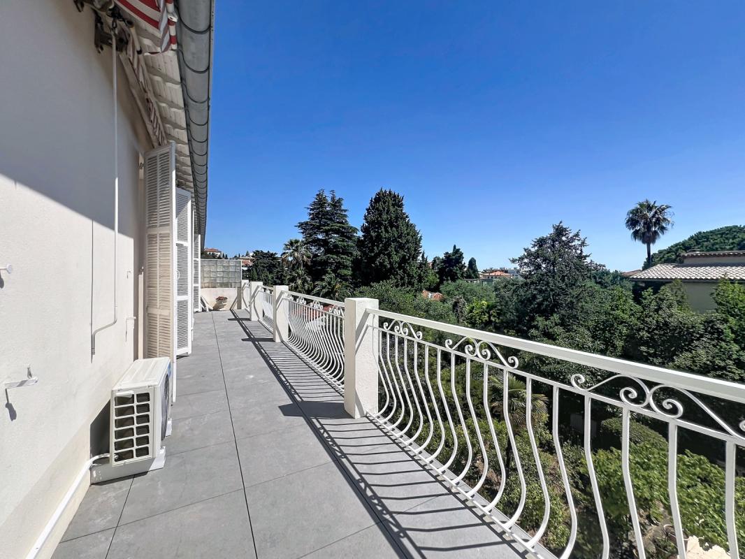 Appartement  - 4 pièces  - 97.54 m²