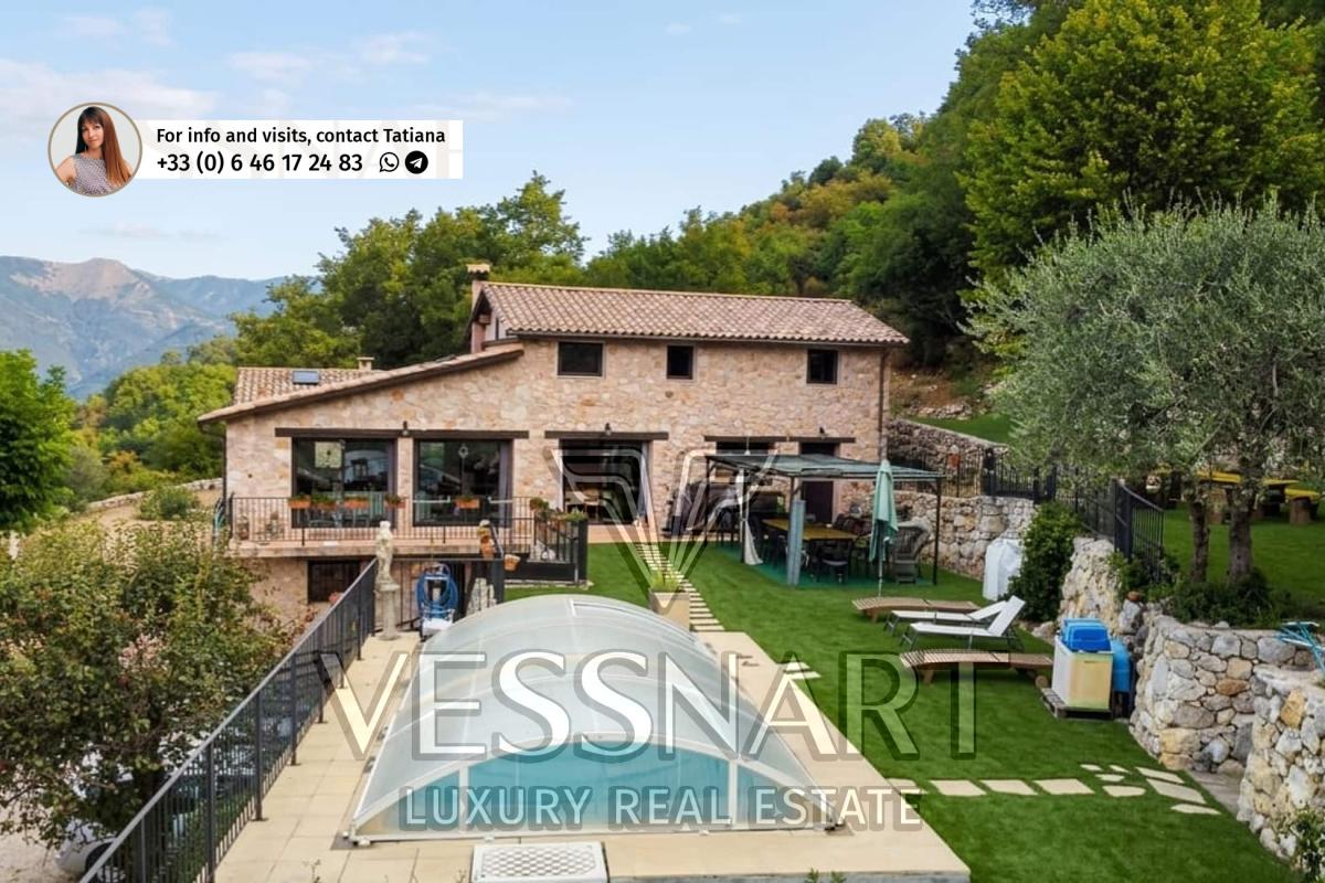 Jolie maison avec piscine et vue montagne et le forage