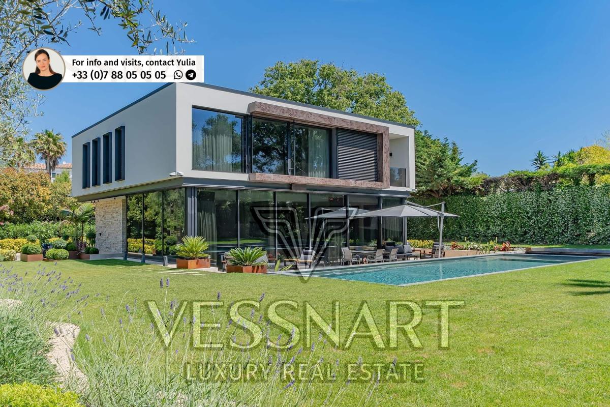 Villa contemporaine dans domaine privé — Cap d’Antibes
