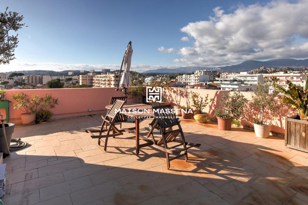 Duplex d’exception avec panorama mer – Dernier étage – Cagnes-sur-Mer