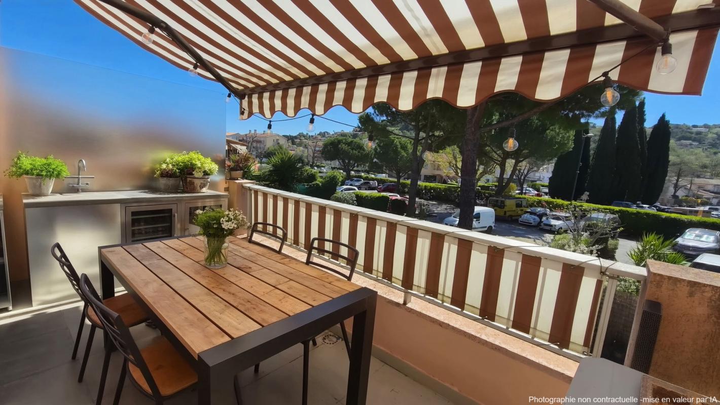 2 pièces avec mezzanine, terrasse et parking – Vallauris