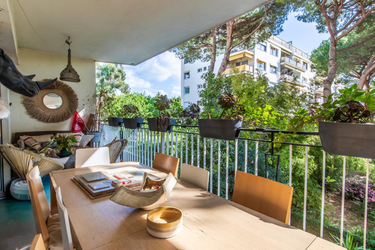 Nice – 4 pièces traversant, terrasses, garage, piscine