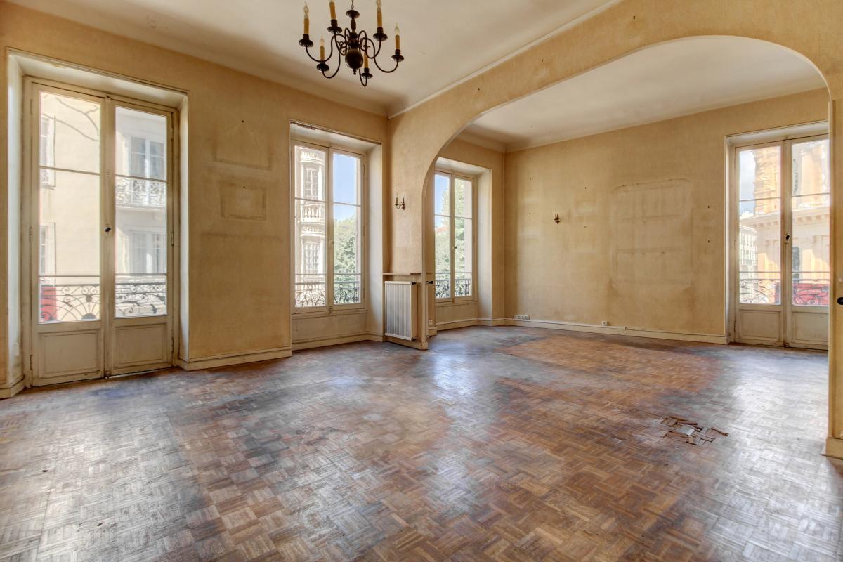Appartement 5 pièces à rénover