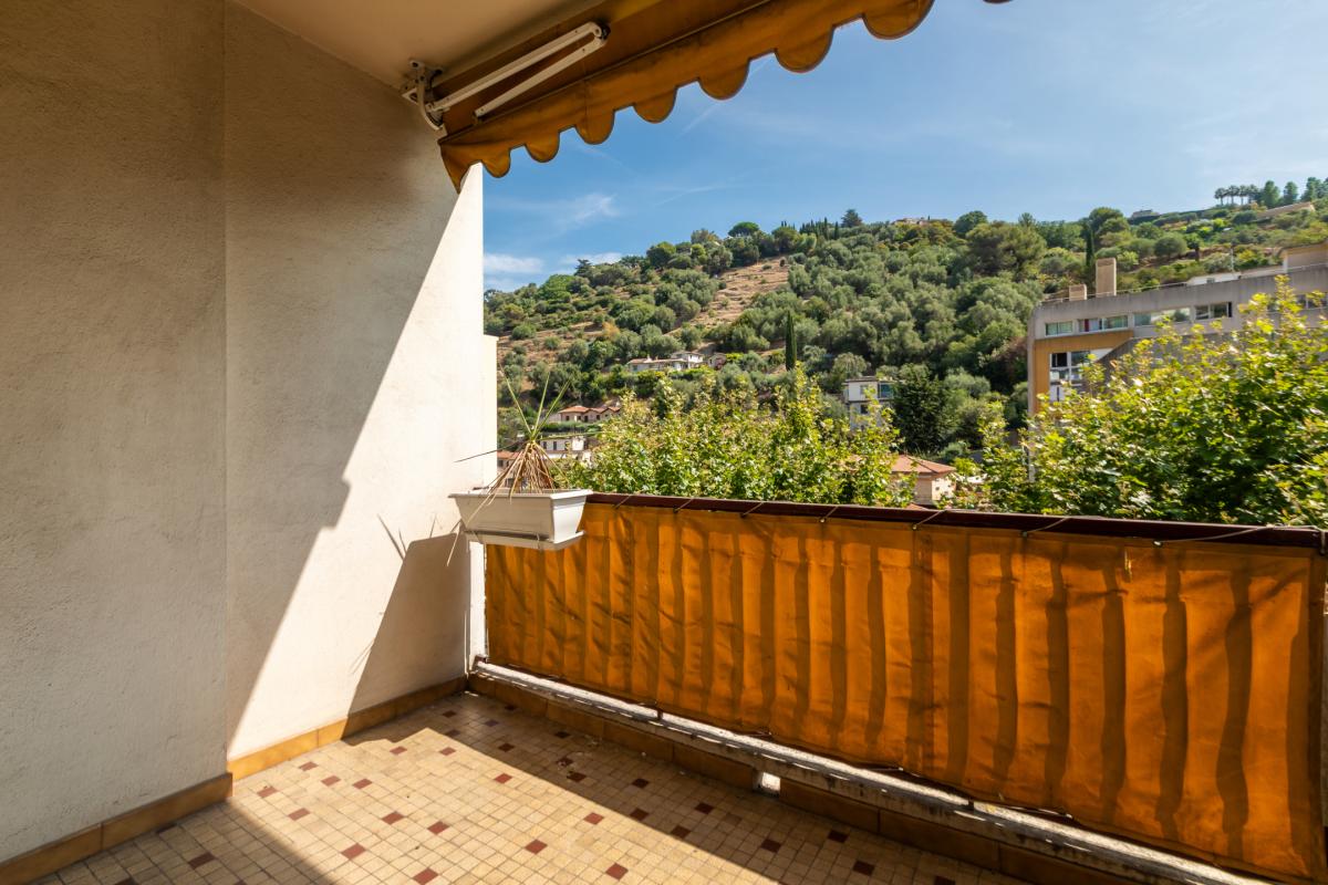 Appartement 3 pièces traversant avec 2 terrasses Nice