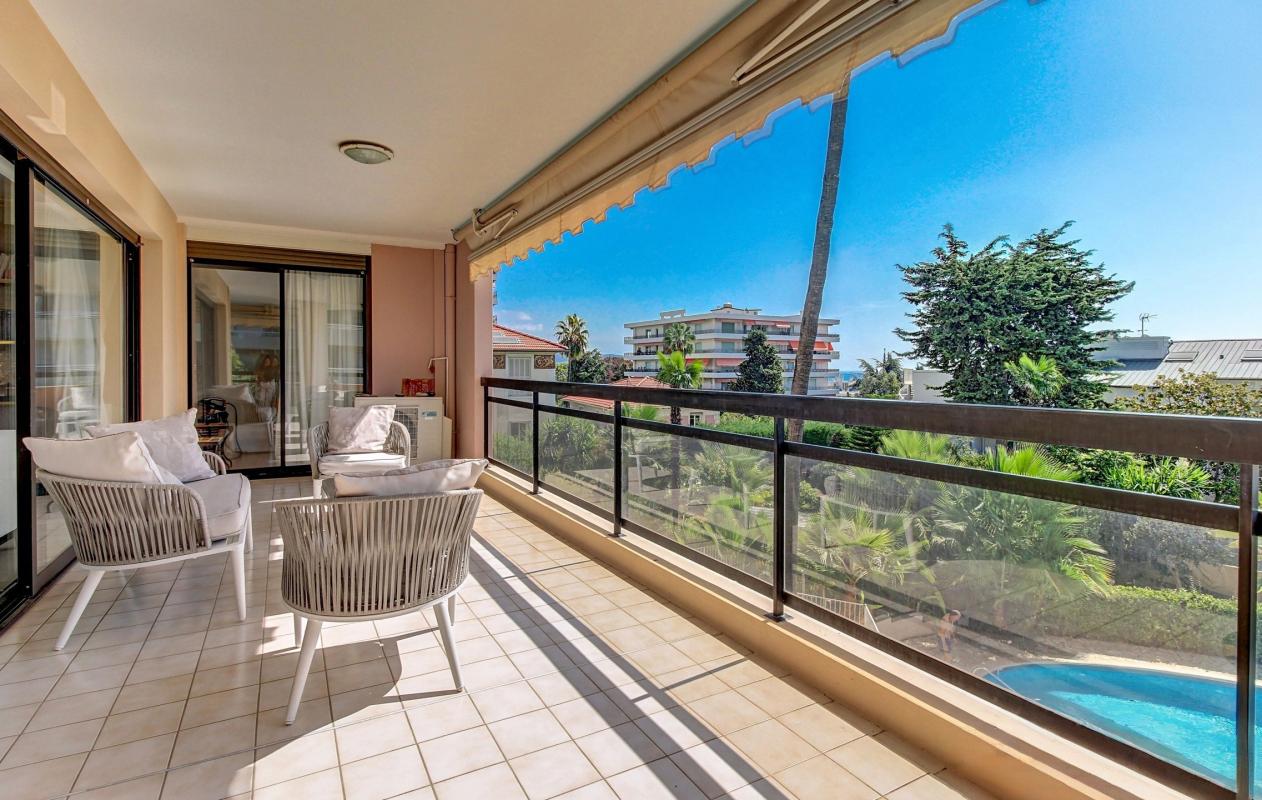 4 PIECES | RÉSIDENCE INTIMISTE – PISCINE – TERRASSE