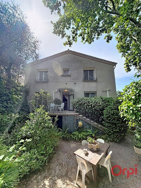 Maison à vendre 181m² habitables avec 5 chambres, jardins et garage