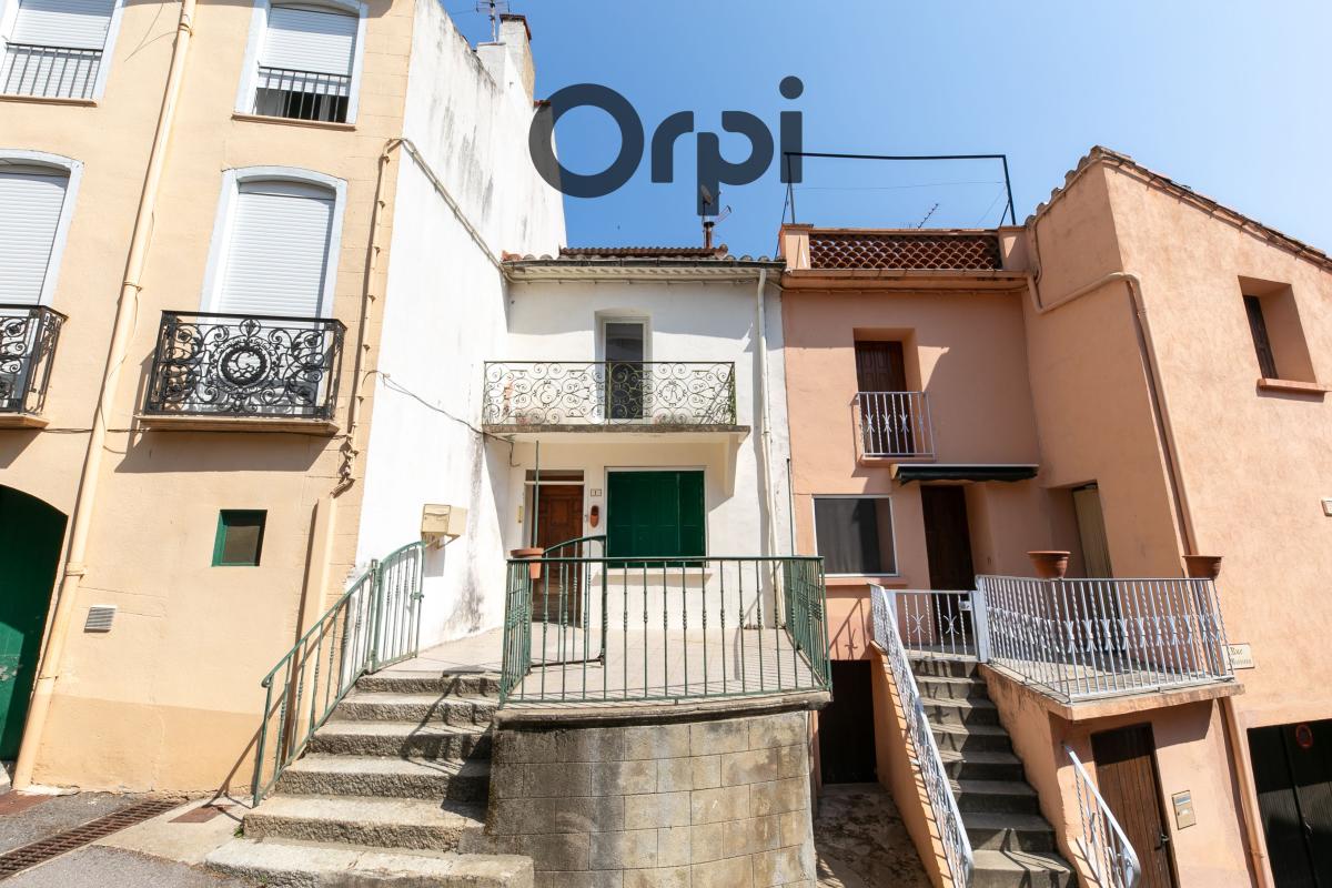 Charmante maison de village avec toit-terrasse – Au cœur de Caramany