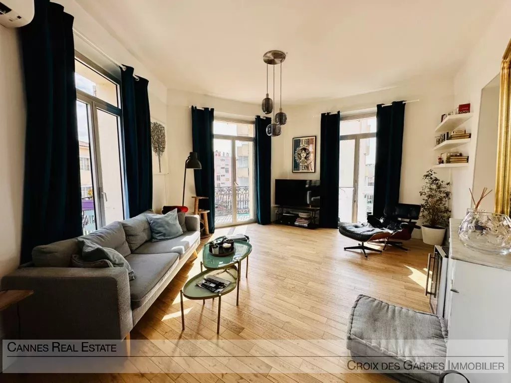 Cannes – Appartement bourgeois 5 pièces – Balcon – Proche Vieux Port