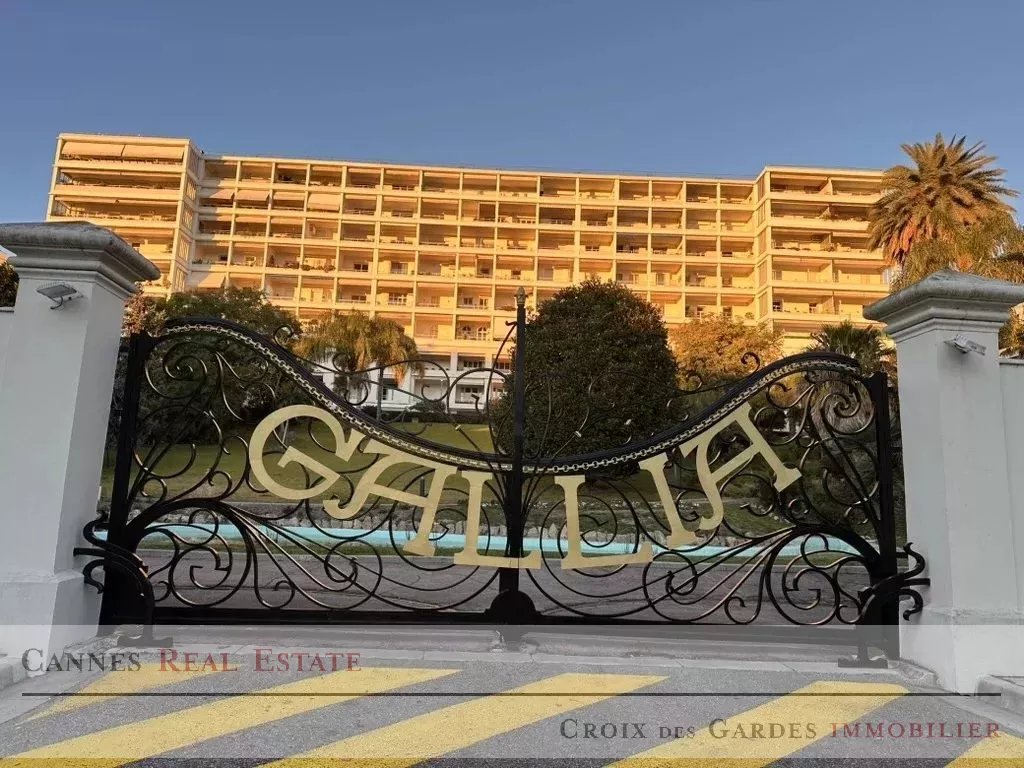 À vendre – 2 pièces rénové dans la prestigieuse résidence Le Gallia à Cannes Montfleury
