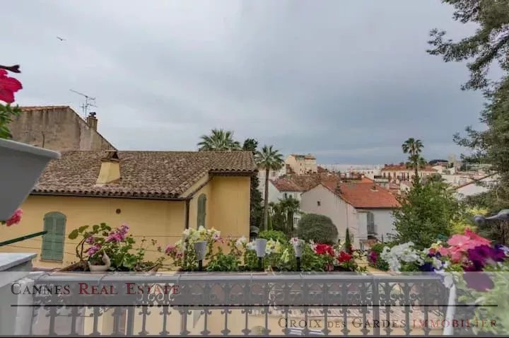 Cannes Centre – 4 pièces rénové, 3 chambres