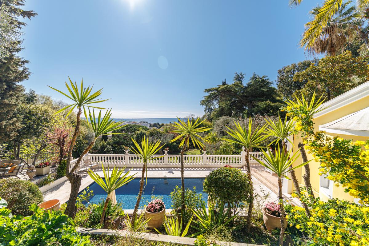 NICE proche mer - Propriété d'exception - 350m2 + terrain 3300m2