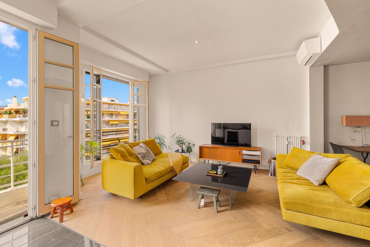 Carré d'or 3 pièces de 77m² avec balcon,Dernier étage, grenier