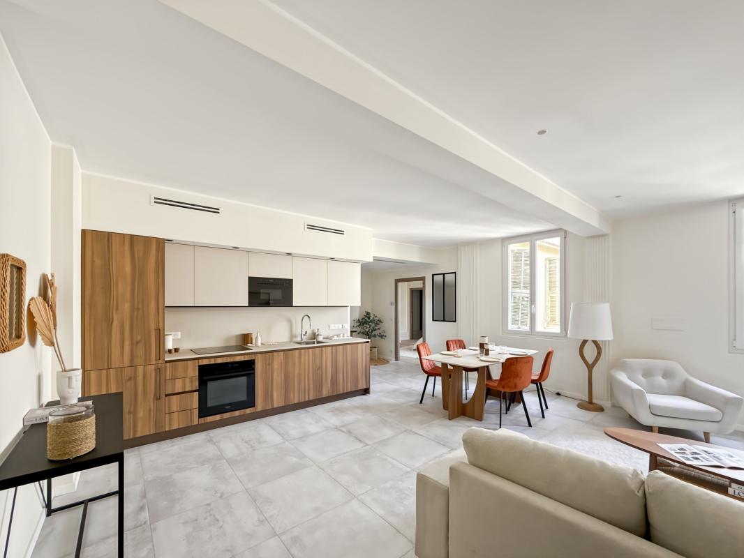 Nice Garibaldi Dernier Etage 3 pièces 79M2 entièrement rénové Calme