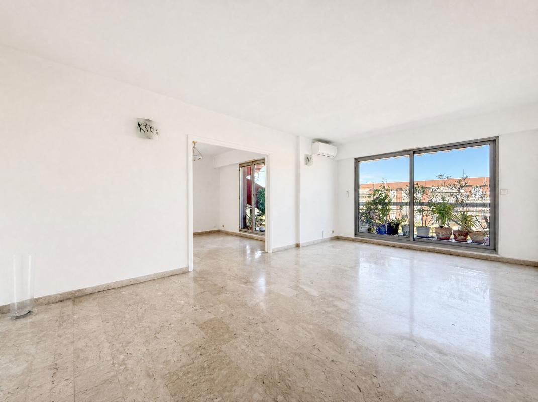 Appartement traversant 5 pièces, vue à 360° imprenable - Nice, Quartier Riquier