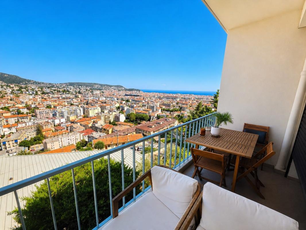 Beau 2 pièces - terrasse - vue mer