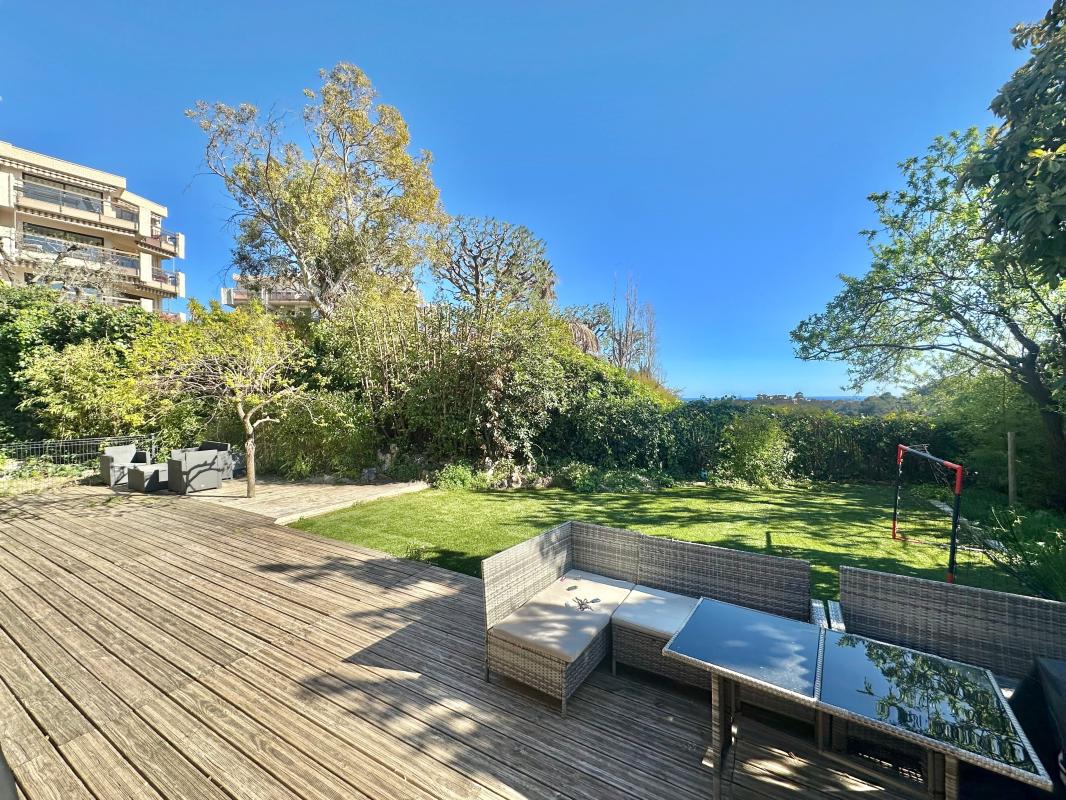 FABRON Maison de 143m2 - 3 CHAMBRES - TERRASSE ET JARDIN