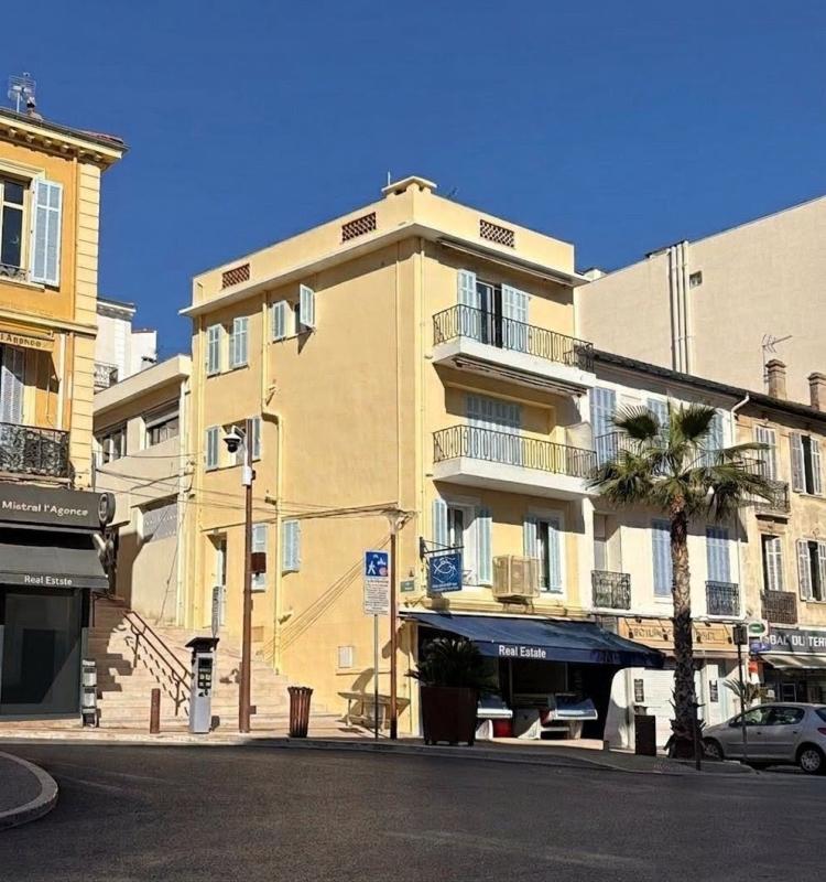 CANNET MAIRIE  DUPLEX TOIT-TERRASSE