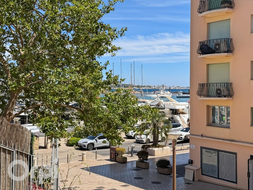 LE SUQUET – Terrasse, cour privative et potentiel duplex
