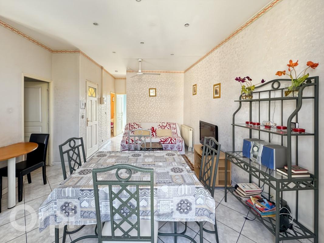 EXCLUSIVITÉ – Dernier étage, Terrasse et Combles aménageables
