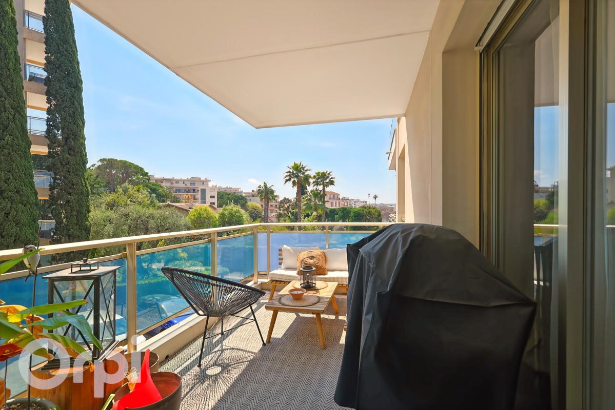 APPARTEMENT 3 PIÈCES - TERRASSE - STATIONNEMENT - QUARTIER MONTROSE