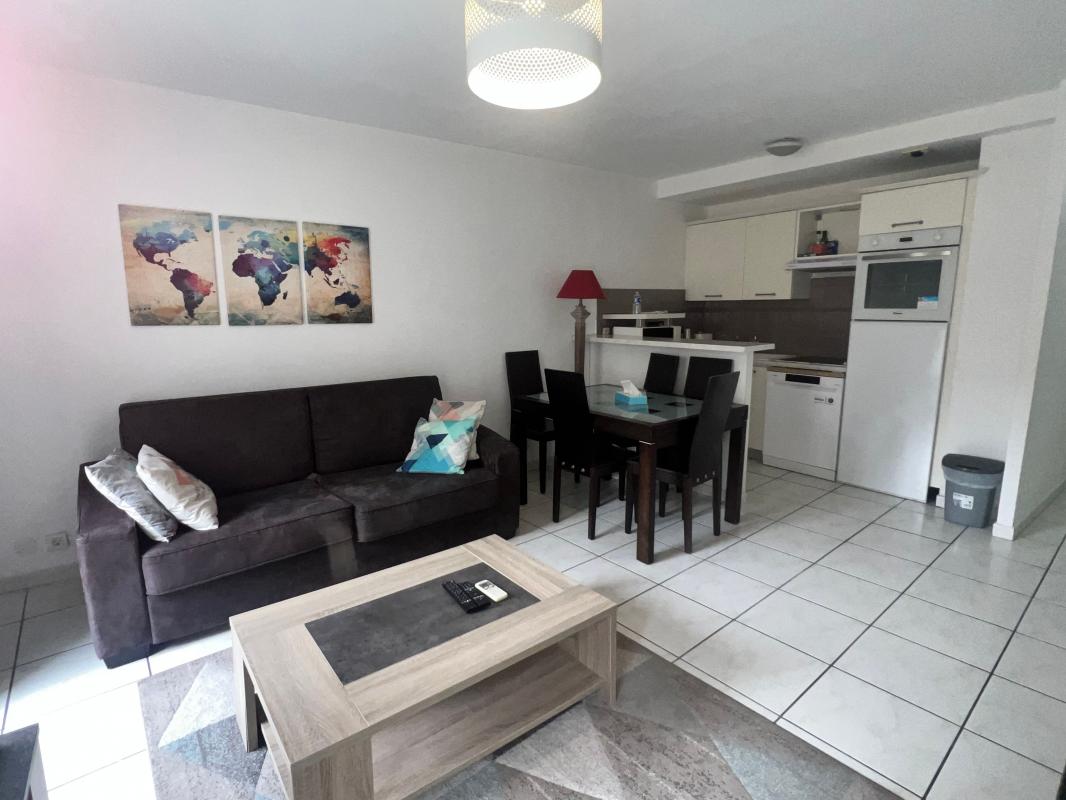 À Vendre Appartement 2 pièces 44 m² meublé avec balcons