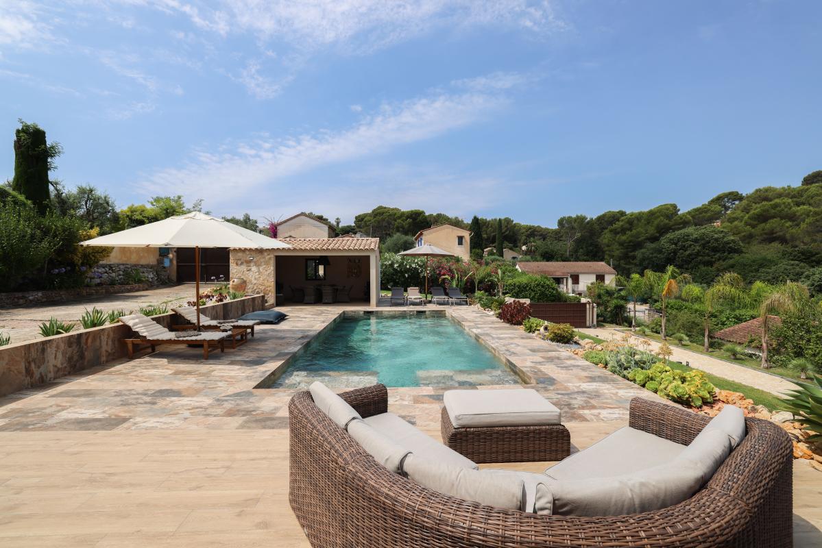 Villa d’exception avec vue dégagée – Vallauris