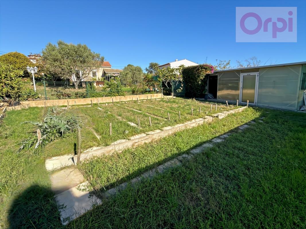 Maison familiale de 140 m² avec piscine sur 1 000 m² de terrain à Antibes
