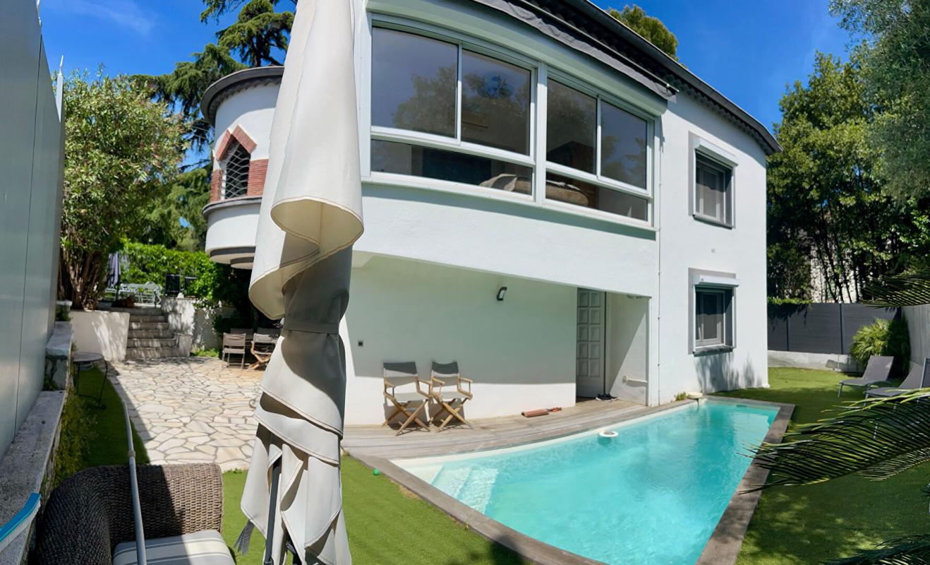 Villa cossue T5 quartier Californie 225 m2 avec piscine