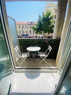 Studio proche mer balcon