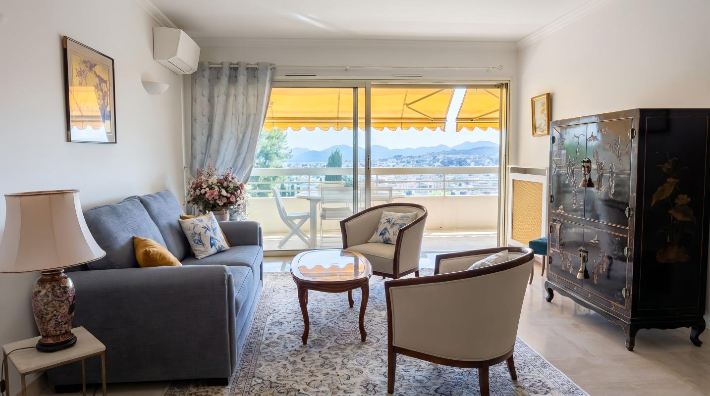 ️ Le Cannet résidentiel — 3 pièces 80 m², vue mer, terrasse
