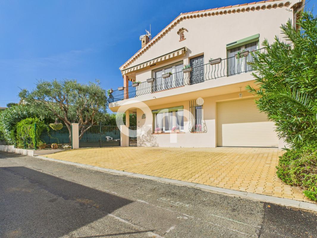 MINELLE - MAISON INDIVIDUELLE DIVISÉE EN 2 APPARTEMENTS - GARAGE