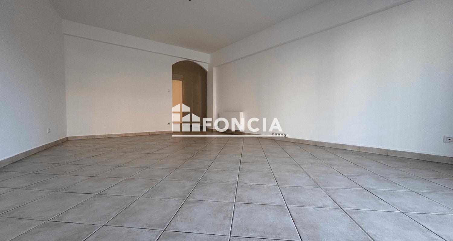 Cagnes-Centre – Appartement 4 pièces rénové de 80 m² + stationnement sous-sol + 2 caves