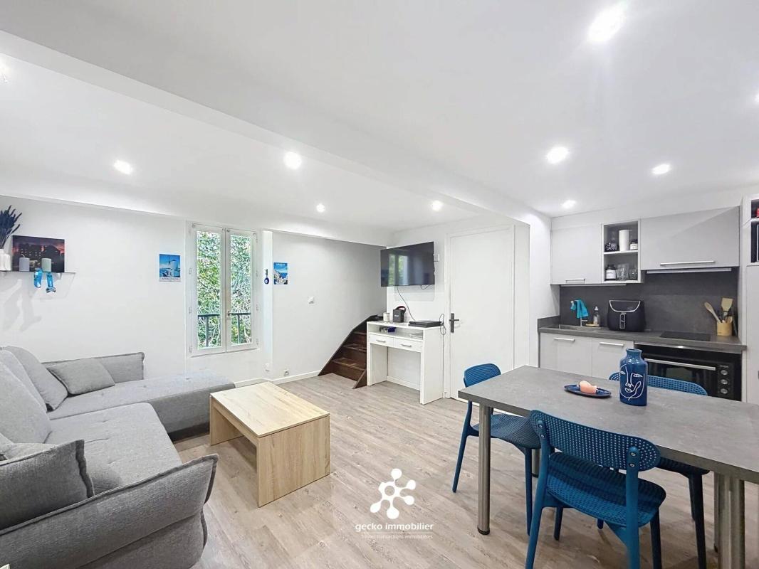Nice - Cessole - Duplex 2 pièces en dernier étage rénové