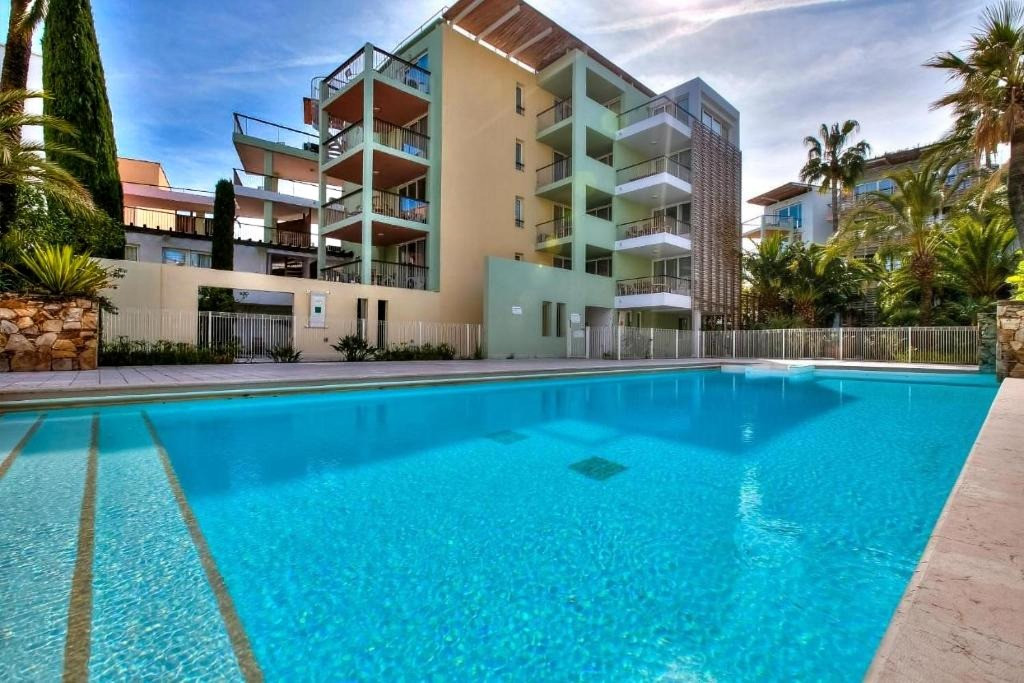 EXCLUSIVITE Vente 2 pièces Port Prestige Antibes- Parking