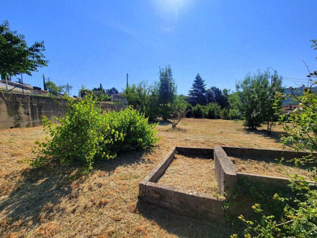 Terrain à bâtir de 830 m² ""libre de constructeur