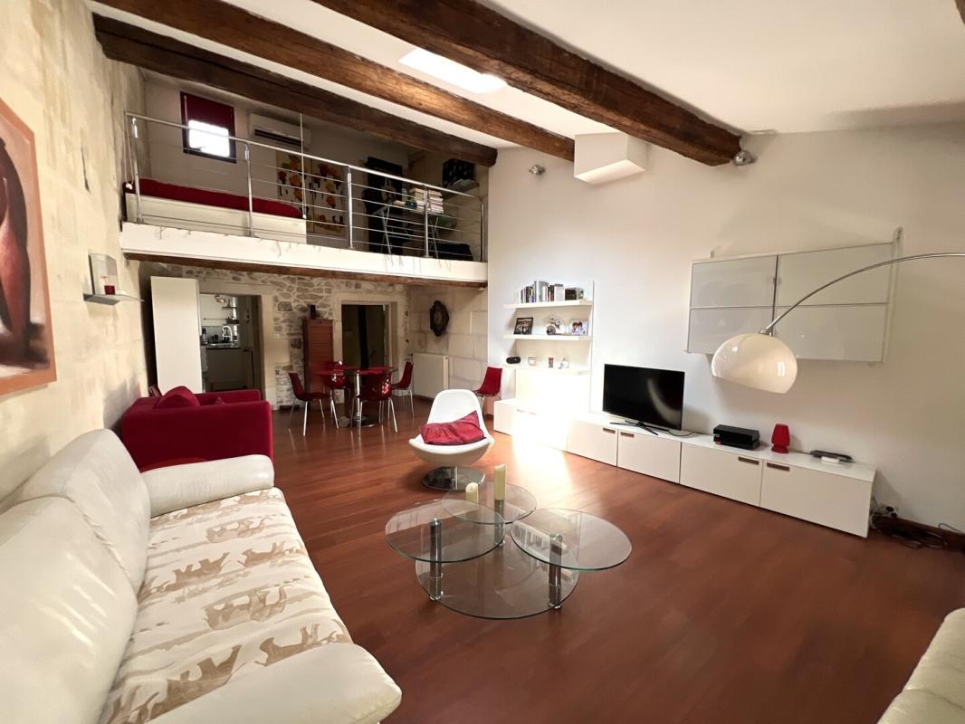 Appartement de charme en triplex – Centre historique d'Arles