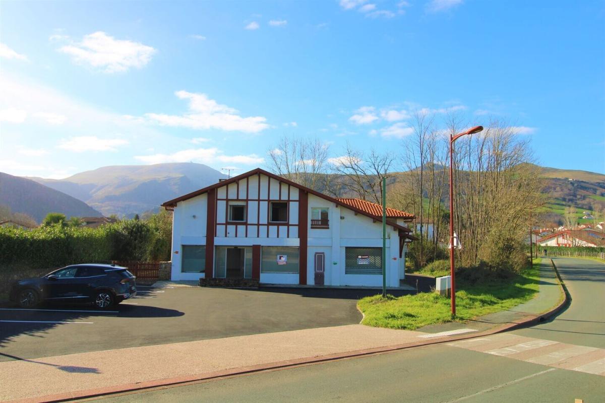 APPARTEMENT + LOCAL PROFESSIONNEL
