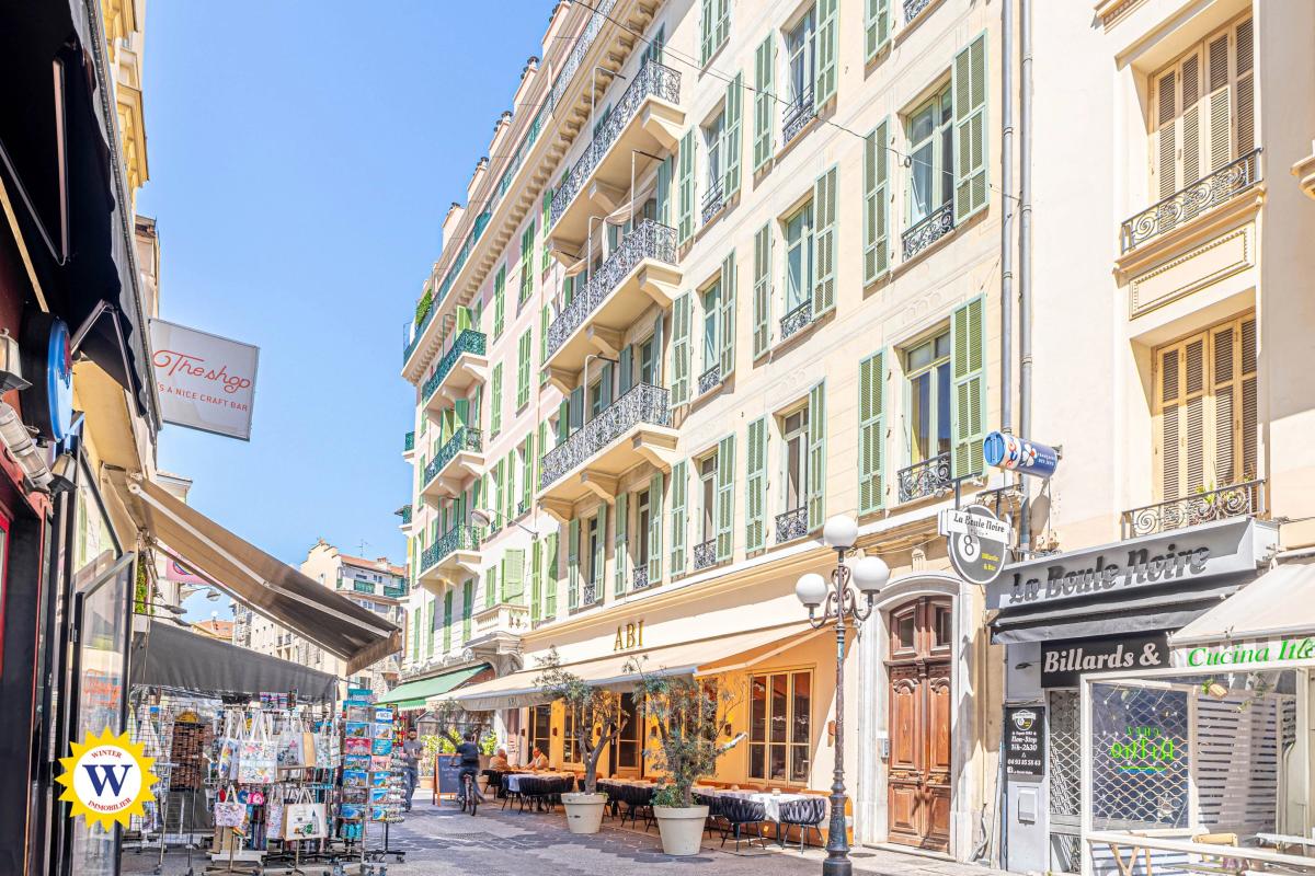 GRAND 3 PIECES DE 100 M² - RUE HALEVY