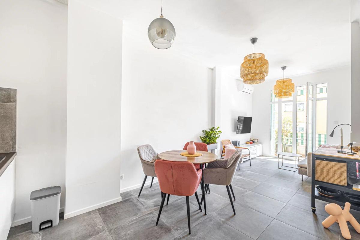 Nice Fleurs - Charmant 3 Pièces Récemment Rénové avec Terrasse