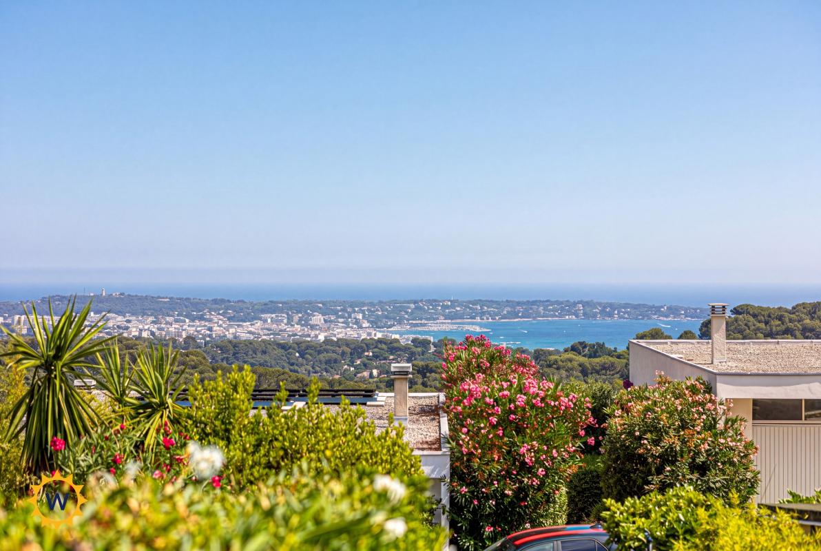Domaine Hameau de Puissanton – Maison 147 m² avec vue mer panoramique, jardin, piscine et tennis