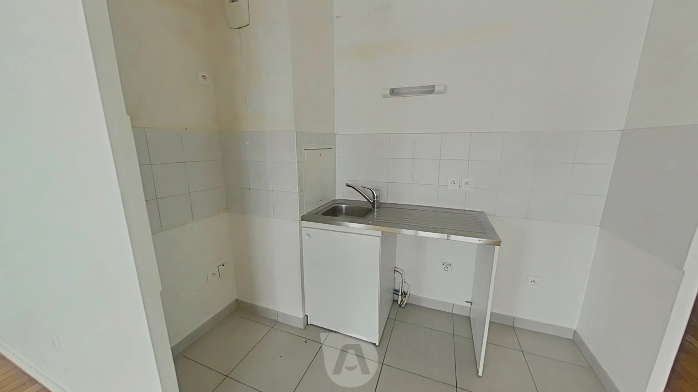 Appartement 2 pièces de 45.50m2 carrez avec balcon et place de parking à CONFLANS STE HONORINE - Photo 3