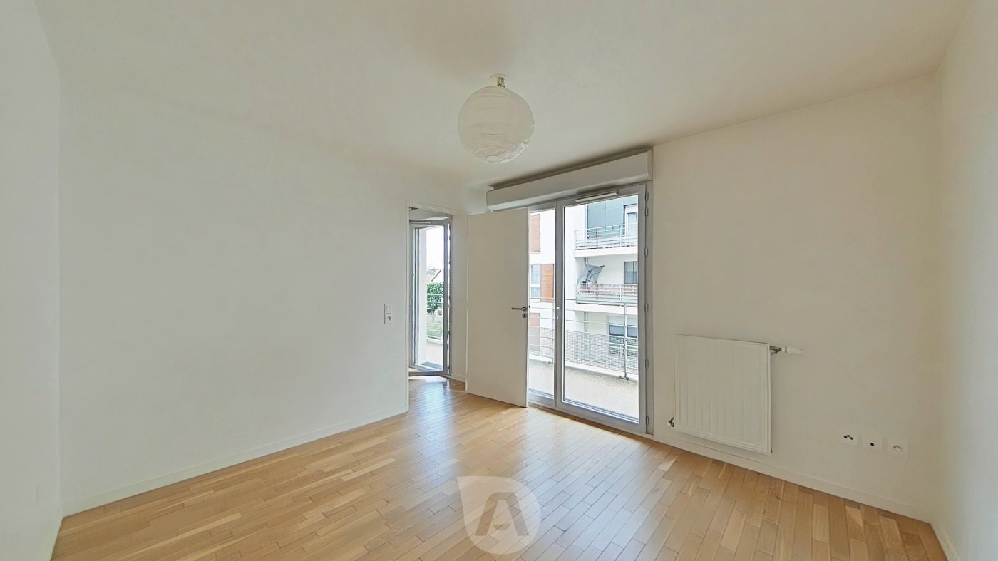 Appartement 2 pièces de 45.50m2 carrez avec balcon et place de parking à CONFLANS STE HONORINE - Photo 4