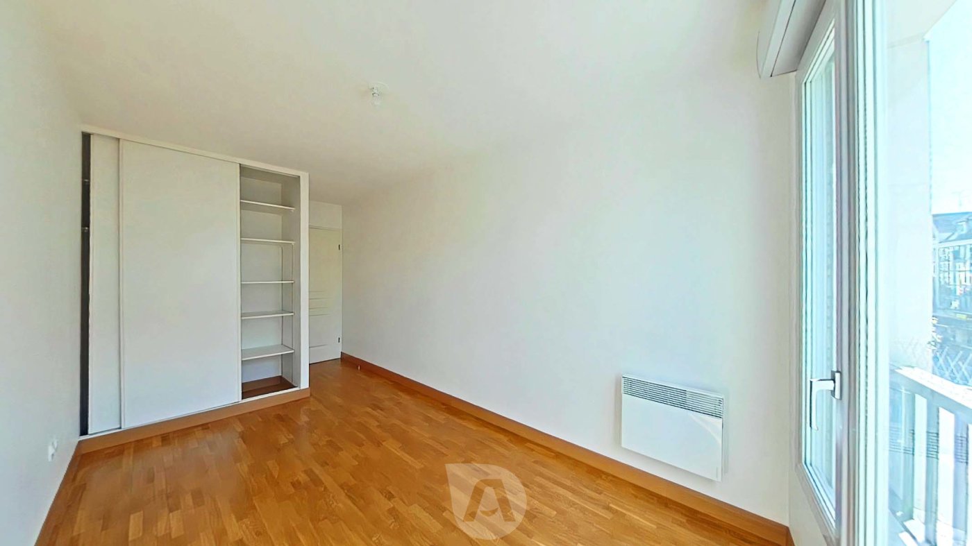 Appartement T3 de 66.33 m² carrez à Antony avec balcon et parking - Photo 4