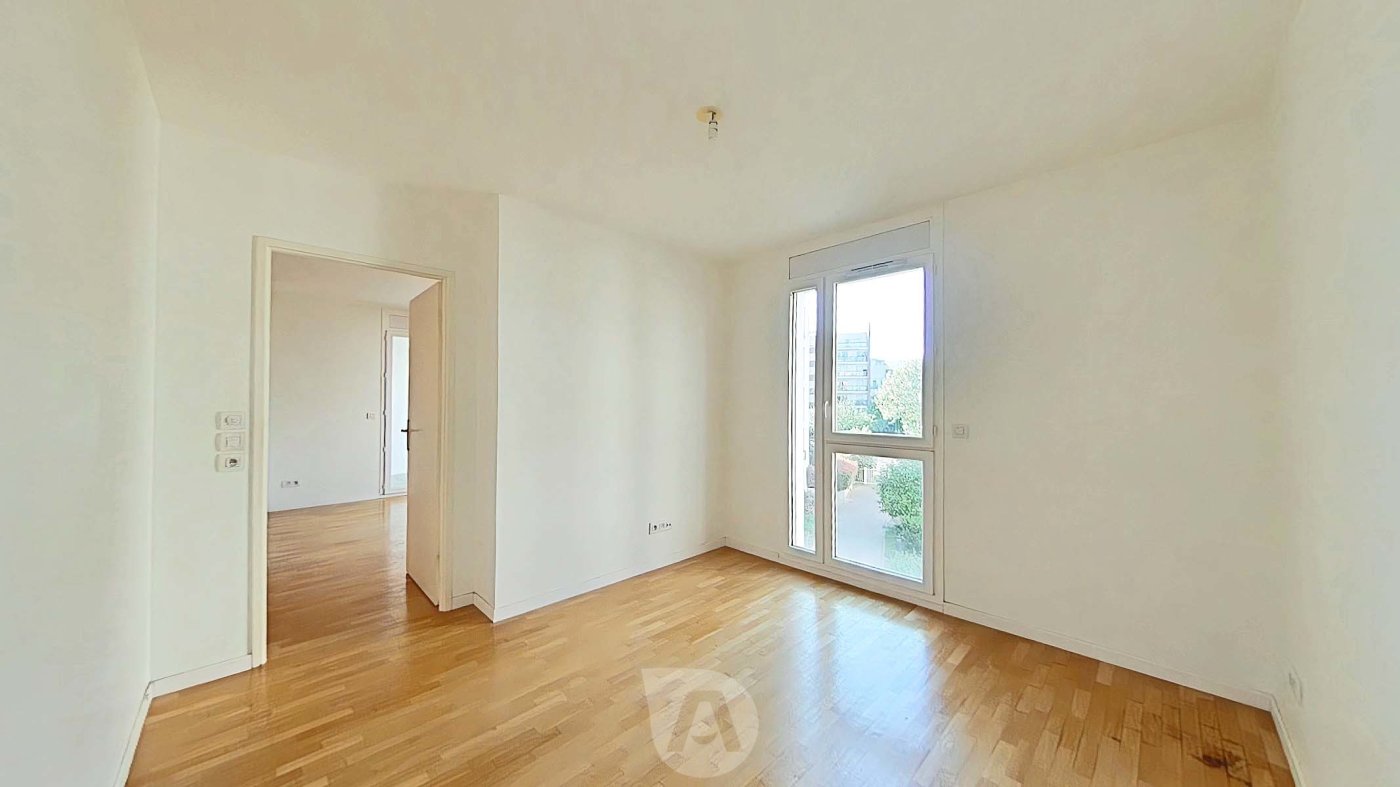 Appartement 2 pièces 1 chambre 39.50m² carrez avec parking et balcon à ISSY LES MOULINEAUX - Photo 4