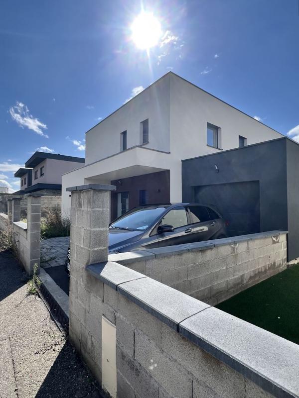 Maison - 150m ²