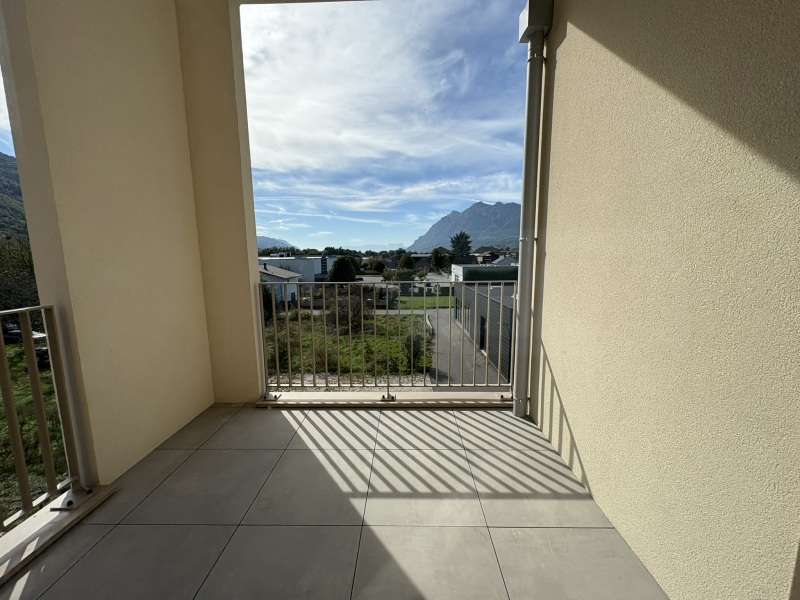 Appartement à louer, 3 pièces, 66 m², Albertville