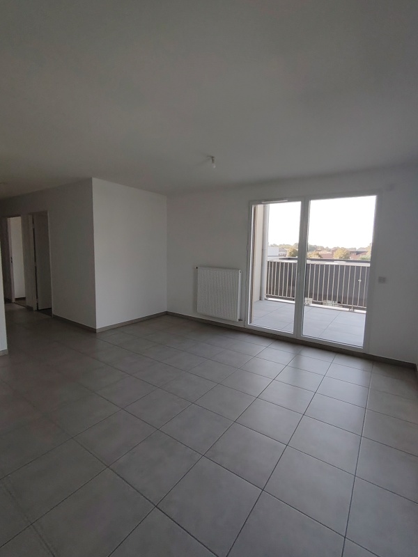 T3 - Photo 3